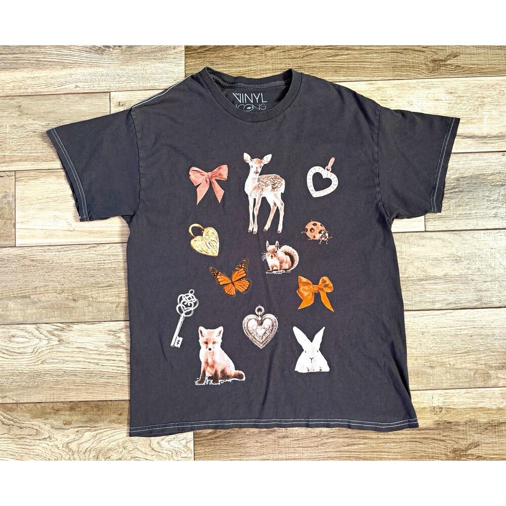 Nordstrom vinyl icons Women’s Graphic Animal Print Crew Neck t-shirt